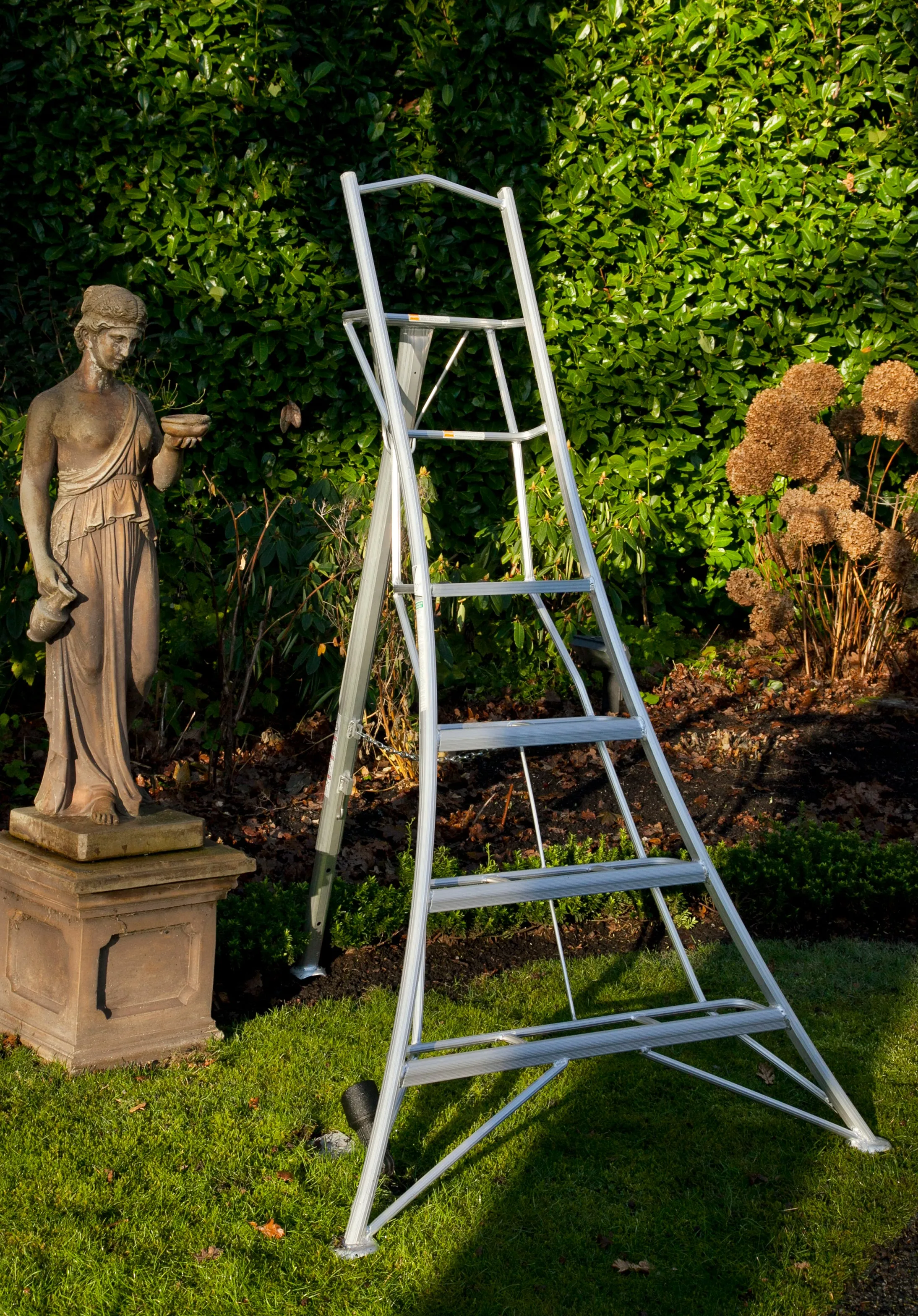 6' Platform Tripod Ladder