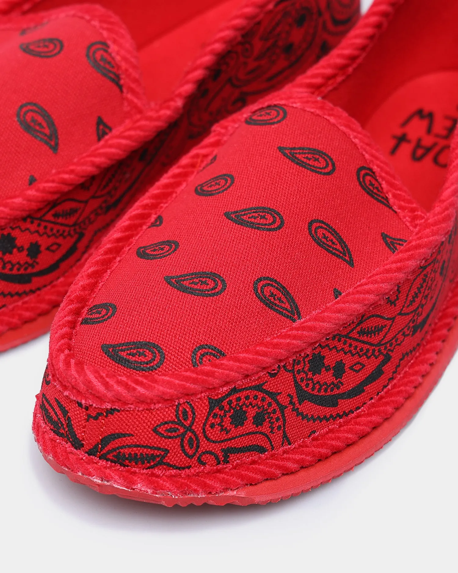 Goat Crew Bandana Slipper Red/Black